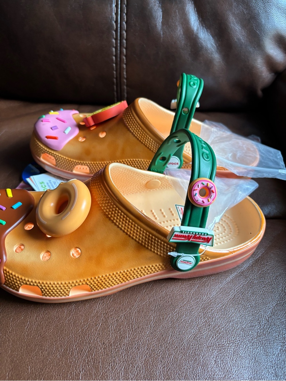 Crocs Krispy Kreme Sprinkle Donut Clogs - Picture 5 of 8